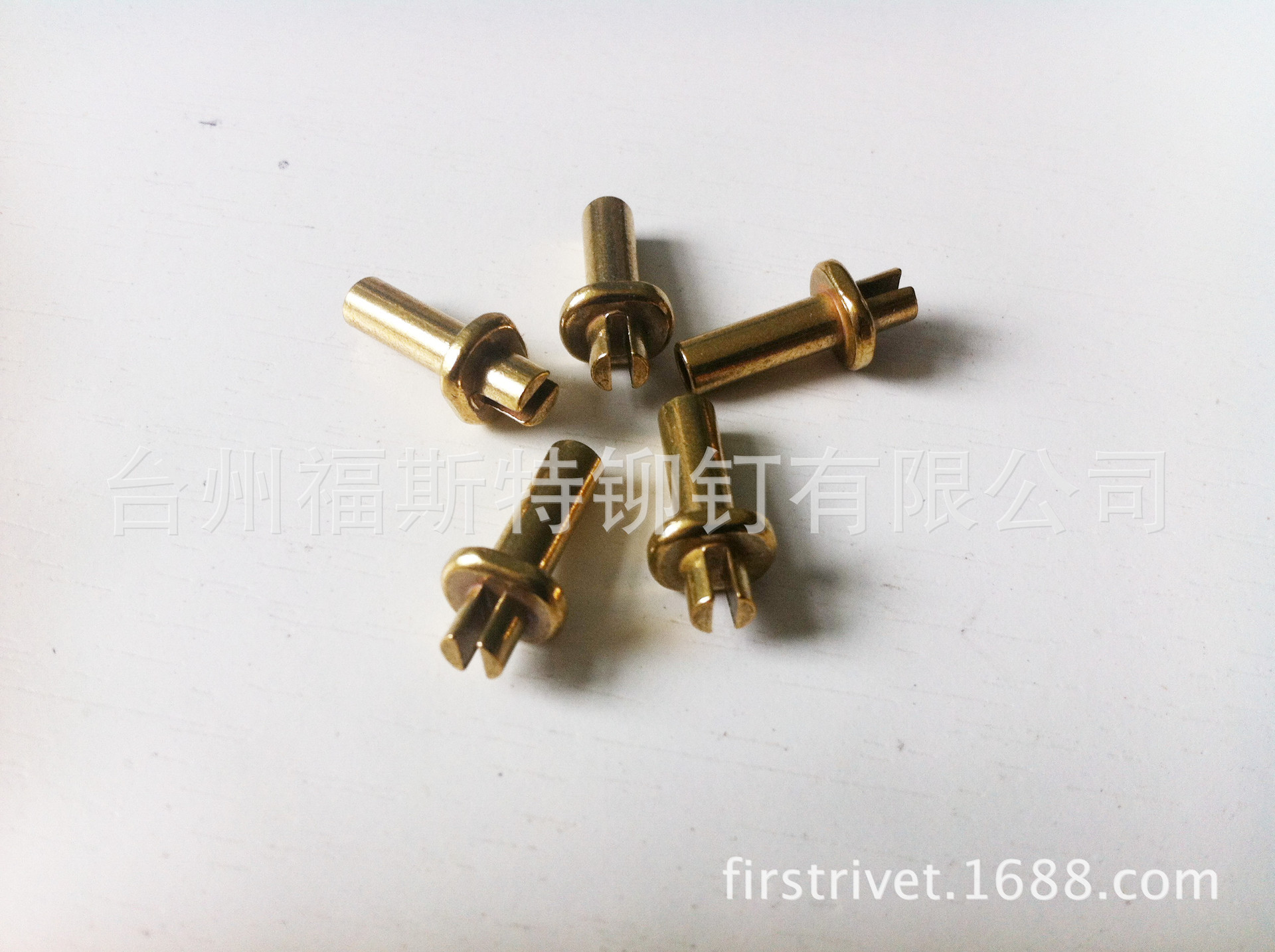 黄铜割槽铆钉1.4 (1)_副本