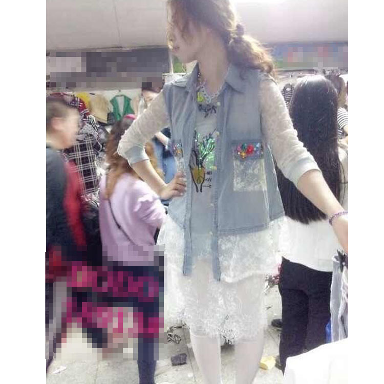 2014<em>欧洲站女装</em>新款 蕾丝钉珠拼接时尚牛仔马