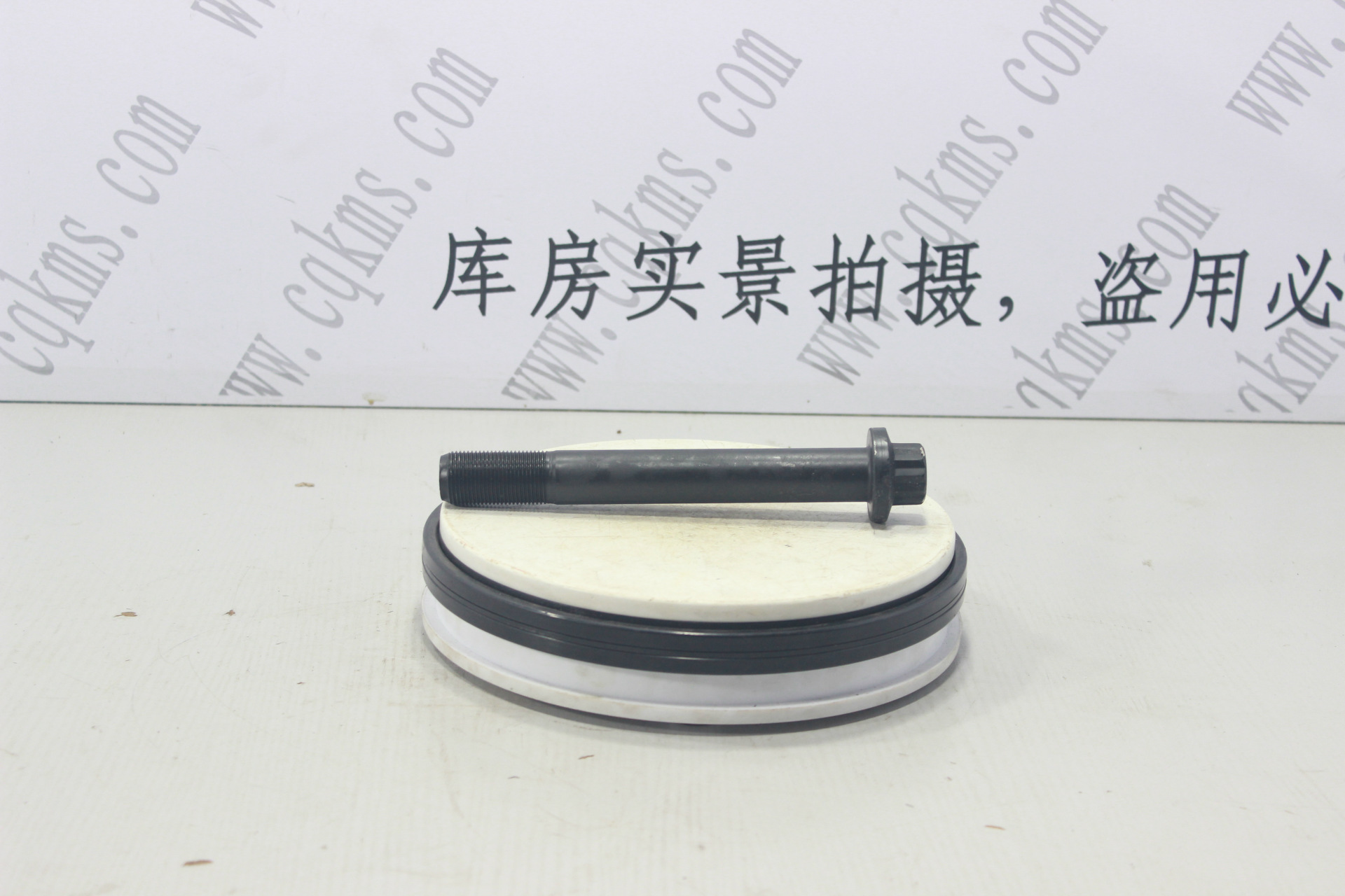 kms00662-3025482-十二角螺栓-用于K19康明斯发动机-K19-参考规格外螺纹φ25.2mm(14牙),M30螺母,长度223.84mm,丝牙53.6mm-参考重量0.955Kg-0.955Kg图片1
