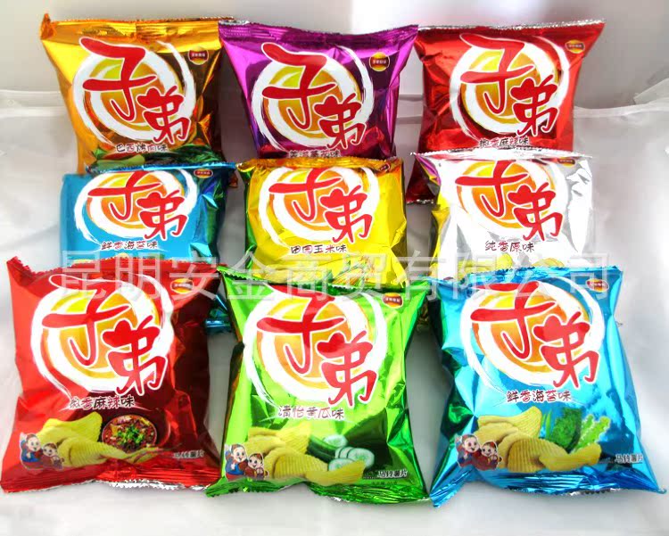 子弟土豆片18克/袋 云南特產(chǎn)膨化薯片休閑零食品 膨化 批發(fā) 代發(fā)
