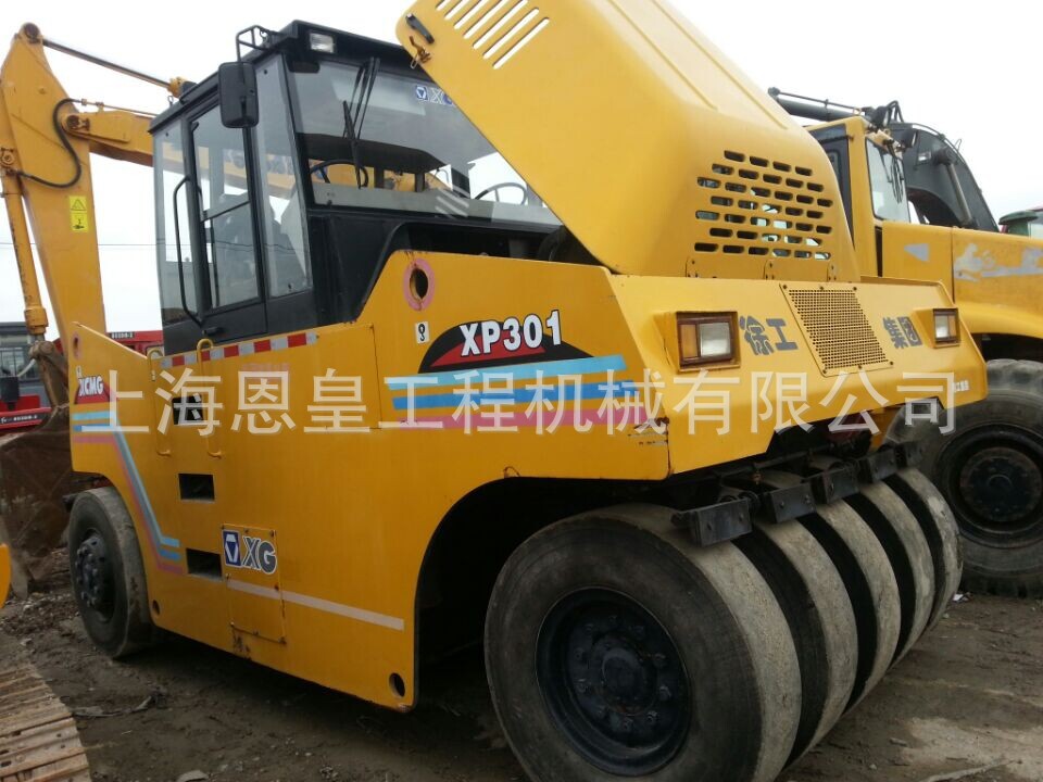 二手膠輪壓路機,徐工前四後五/前五後六壓路機,20/26/30噸壓路機