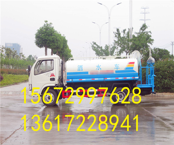 东风福瑞卡洒水车 (1)