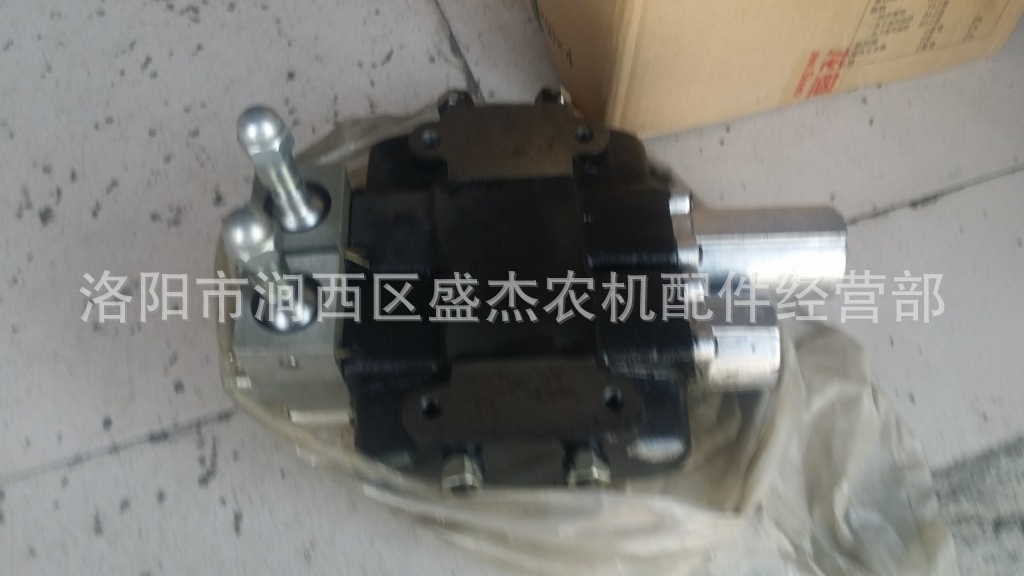 CB1002专用多路阀