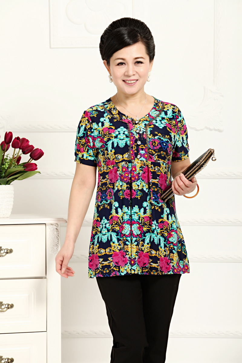 批发采购中老年女装-厂家直销地摊货源中老年