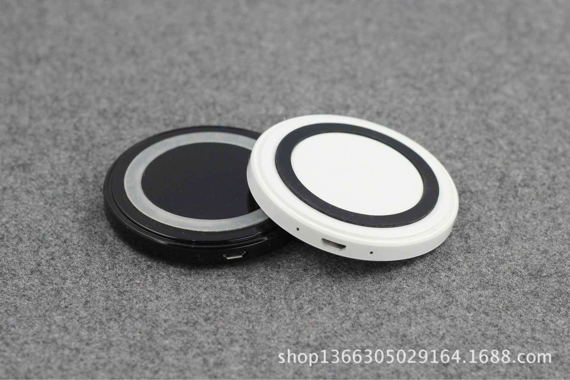 手机充电器-智能手机通用无线充电器 全新七彩