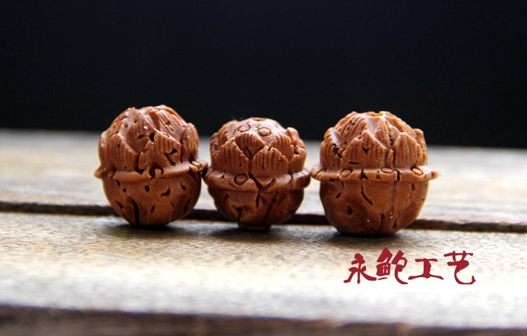 桃核雕刻大莲花 辟邪压惊编制手链配件批发th014