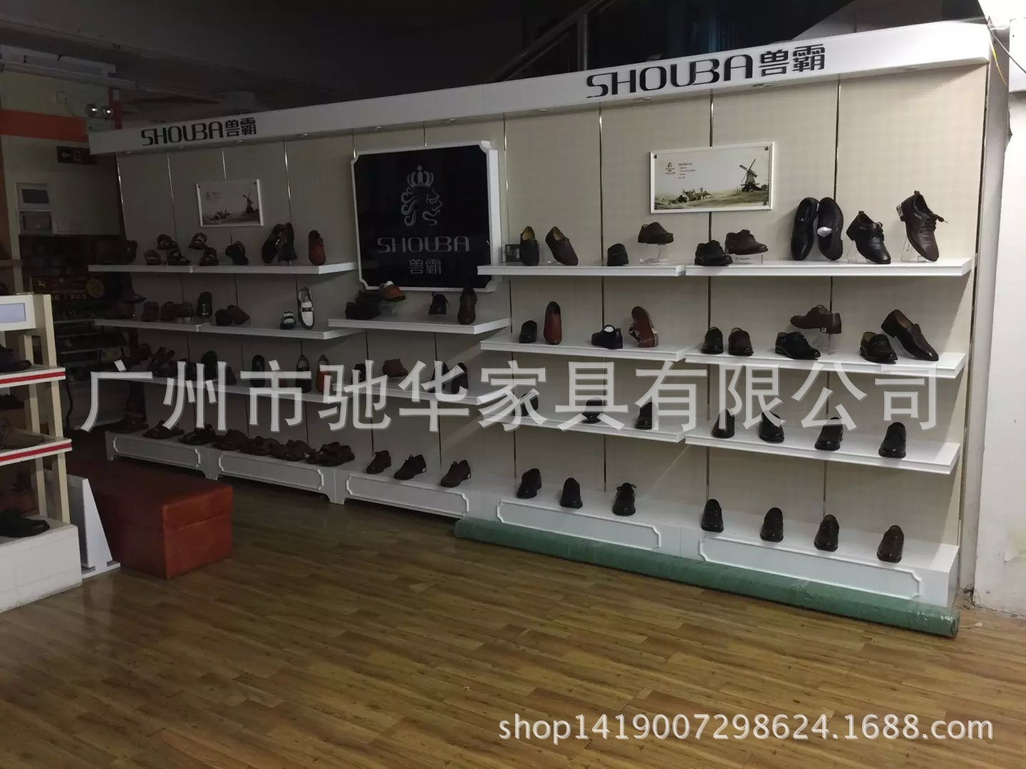 【优质品】鞋店展示柜定做 男鞋展示架 鞋子中岛柜