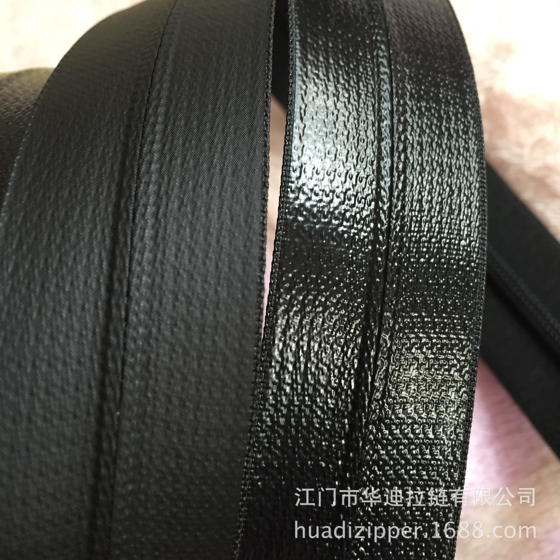 3#哑光亮光尼龙防水拉链tpu环保