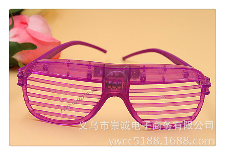 百叶窗眼镜紫色