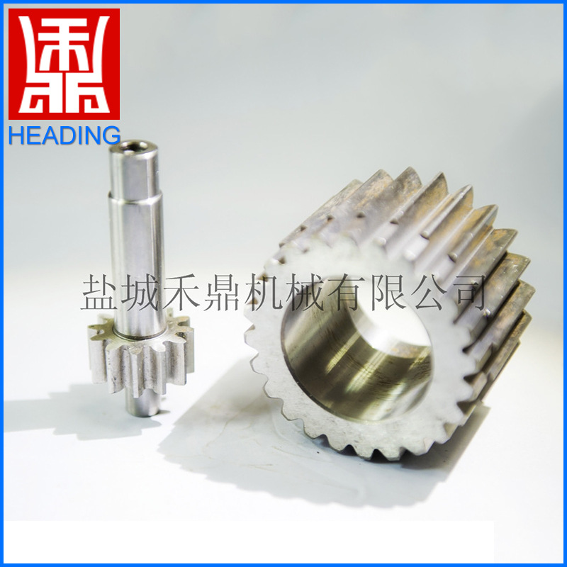 小型蜗轮蜗杆传动件齿轮加工2