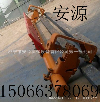 重型二道聚氨酯清扫器_副本