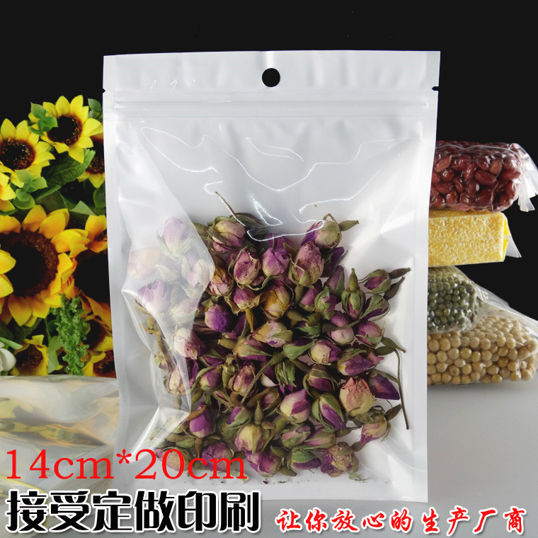 白色珠光膜包装袋装玫瑰花