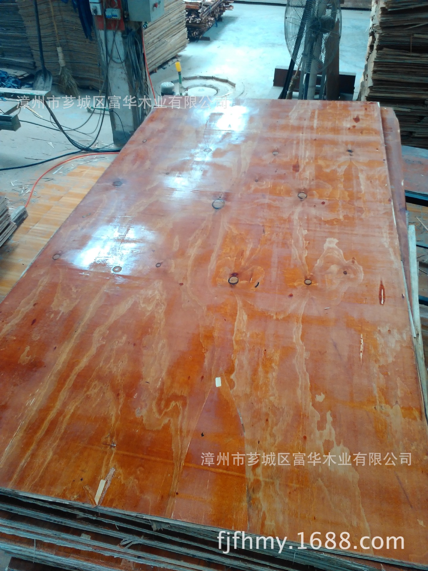 福建木业模板漳州木业建筑模板小红板大红板水泥建筑模板