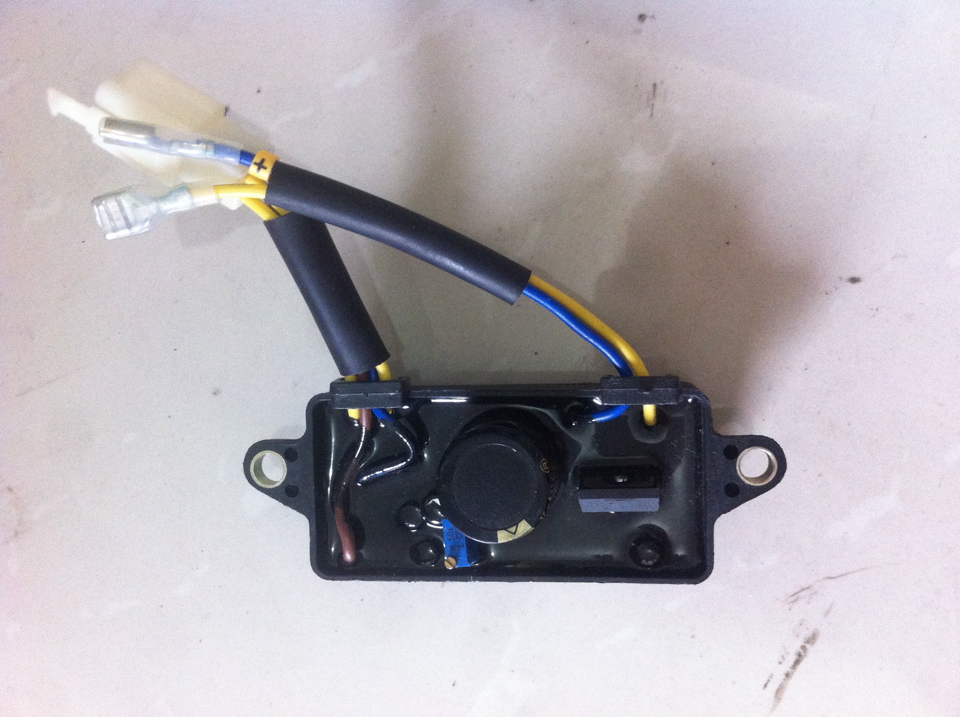 发电机调压器2kw 长方形发电机零部件及配件