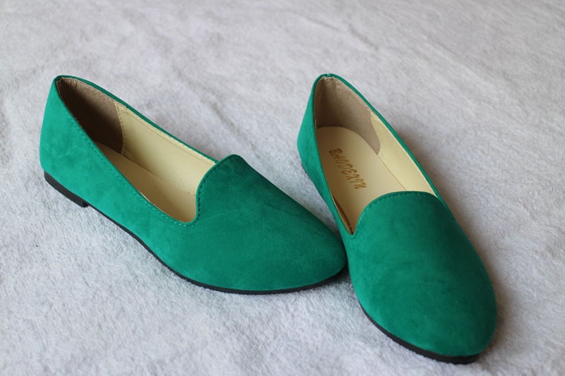 green flat shoes womens