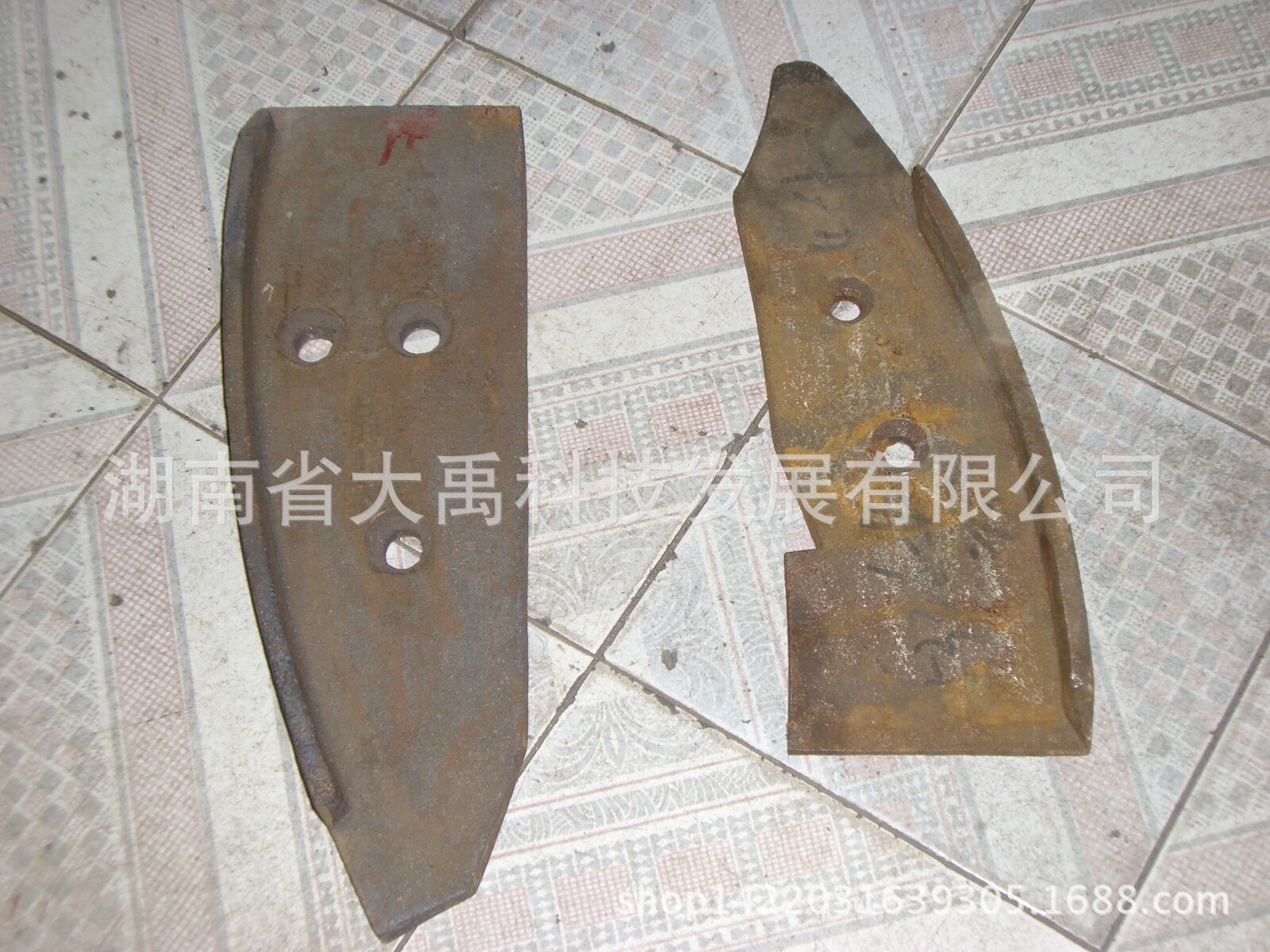 00元 加工定制 是 配件名称 铲刀 配件用途 磨粉 材质 耐磨合金 规格