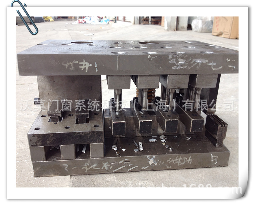 模具铝门窗加工模具 冲床 压机 液压 大功率