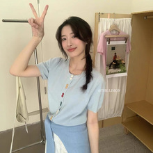 韓系多巴胺黃色彩扣針織開衫女春夏甜美圓領顯瘦設計短袖別致上衣