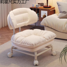 萬向輪小凳子靠背滑輪矮凳神器網紅兒童學步換鞋家用