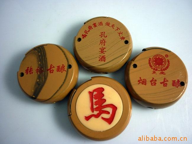 厂家供应汽车脱衣<em>美女</em>金属<em>塑料</em>防风<em>冲气</em>打火机