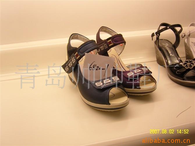 <em>帅帅</em>鞋业,<em>女士</em>凉鞋子批发价格_山东即墨市休闲