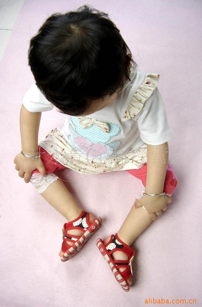 【厂家直供 B2W2同款飞肩可爱小熊裙恤1509