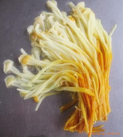 香辣调味金针菇油闷金针菇