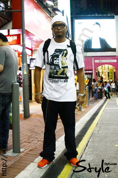 香港潮男真不少 简单穿搭但很帅哦