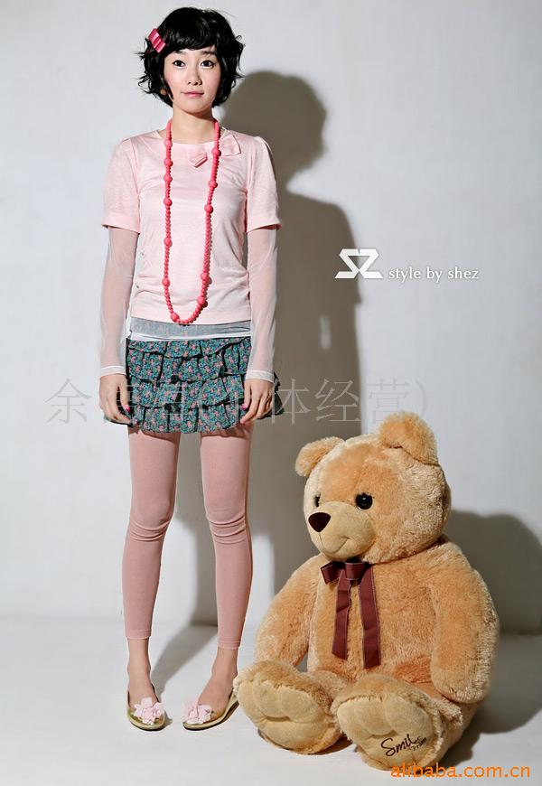 瑞丽蕾丝上衣 今夏大热明星单品 服装批发 小额批发 服装商机 阿里交易
