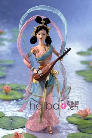 世界上拥有最多衣服的<em>女人</em> <em>芭比娃娃</em> - 阿里巴