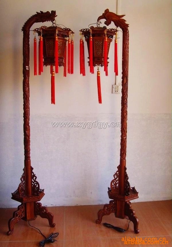 灯笼 供应仿古古典宫灯,木雕宫灯,红木宫灯  ★品名:&nbsp;红檀龙凤灯