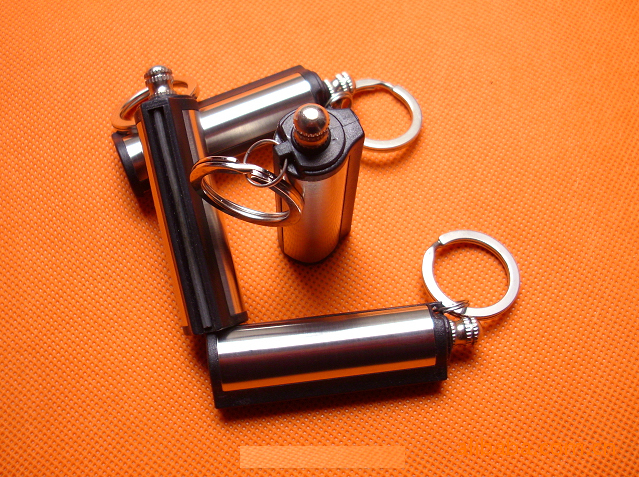 2热卖 防水圆形万次火柴 擦火棒摩擦打火机 3.60元/件