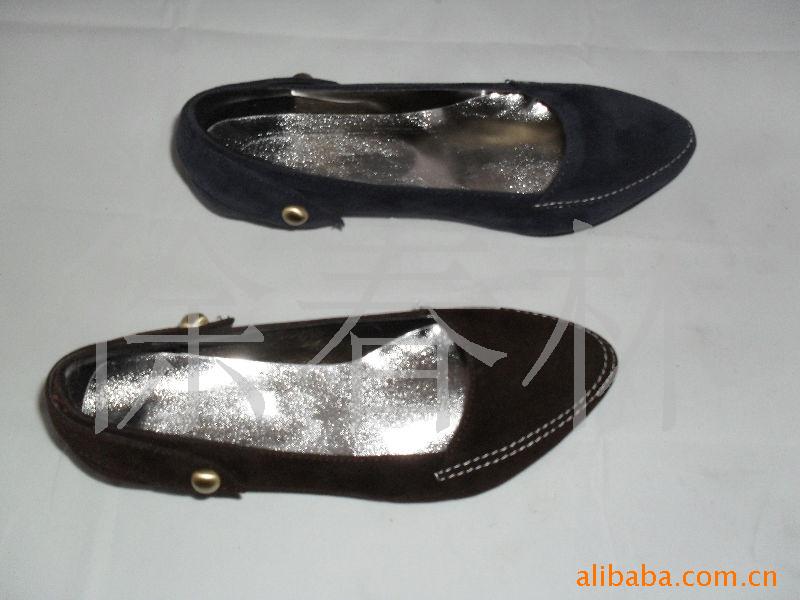 简约时尚 职业女性 皮革瓢鞋 wzz002 23.00,22.00,21.00元/双