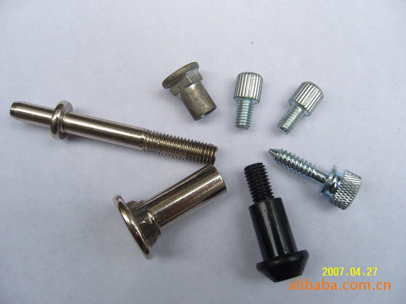 供应二模四螺丝