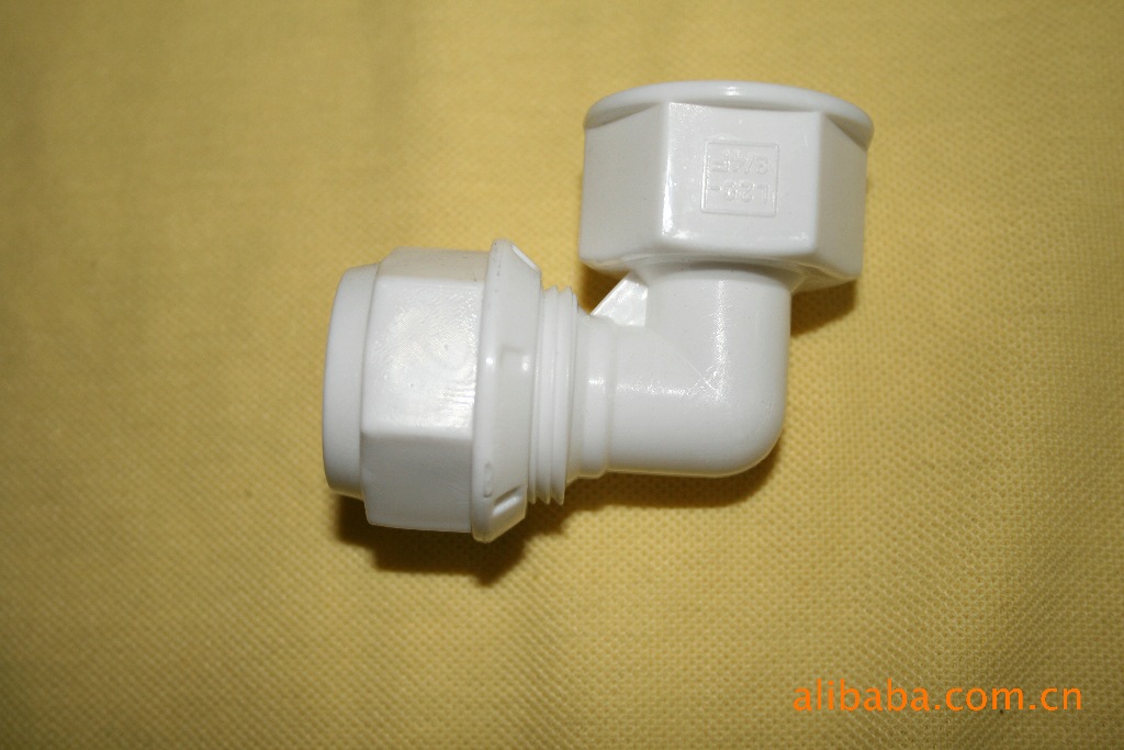 供应pom管件 尼龙管件 铝塑管接头 内牙弯头