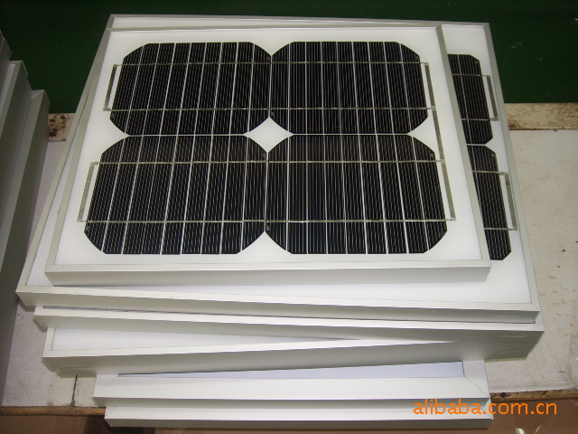 热销10w4片串单晶硅太阳能光伏组件-深圳金光能