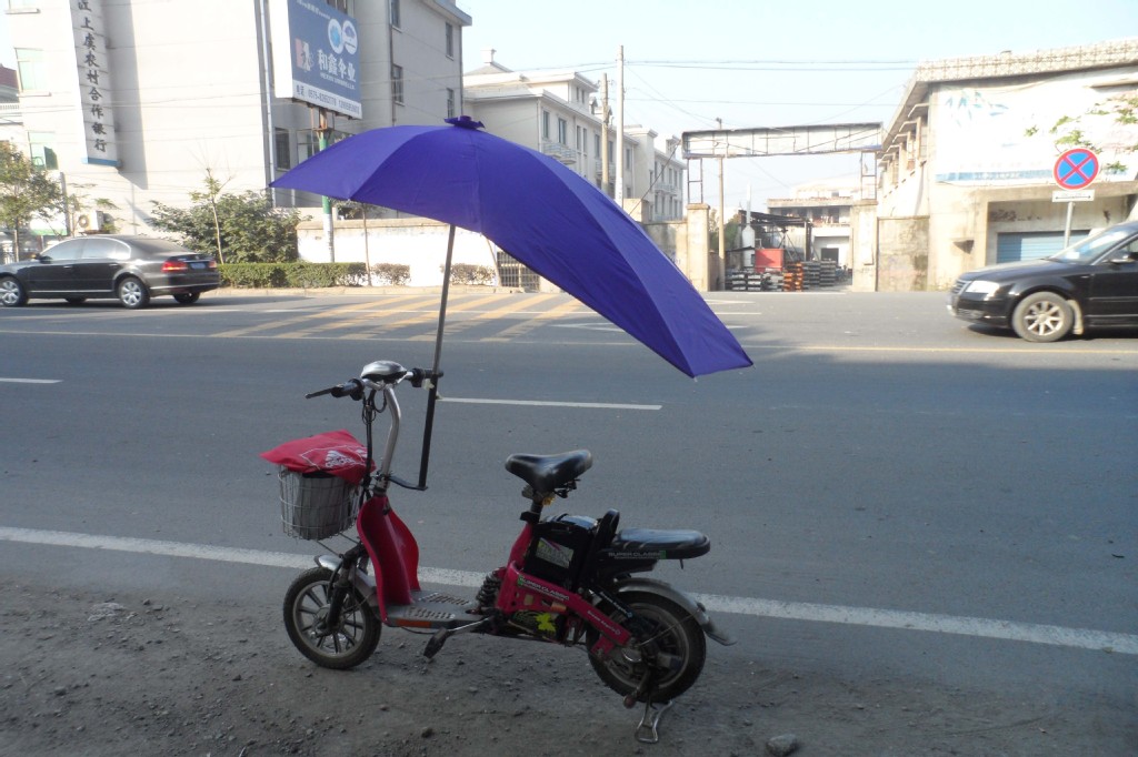 电动车遮阳伞(厂家专业生产电动车遮阳伞,电动车伞各款安装支架)