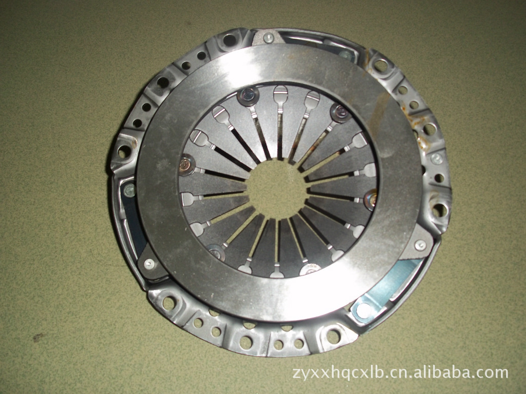 爱思帝474q1羚羊轿车优质钢板离合器总成压盘