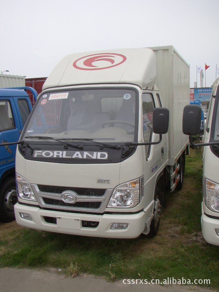 长期批发赛锐2600山区型轻卡汽车4d22e单排仓栅