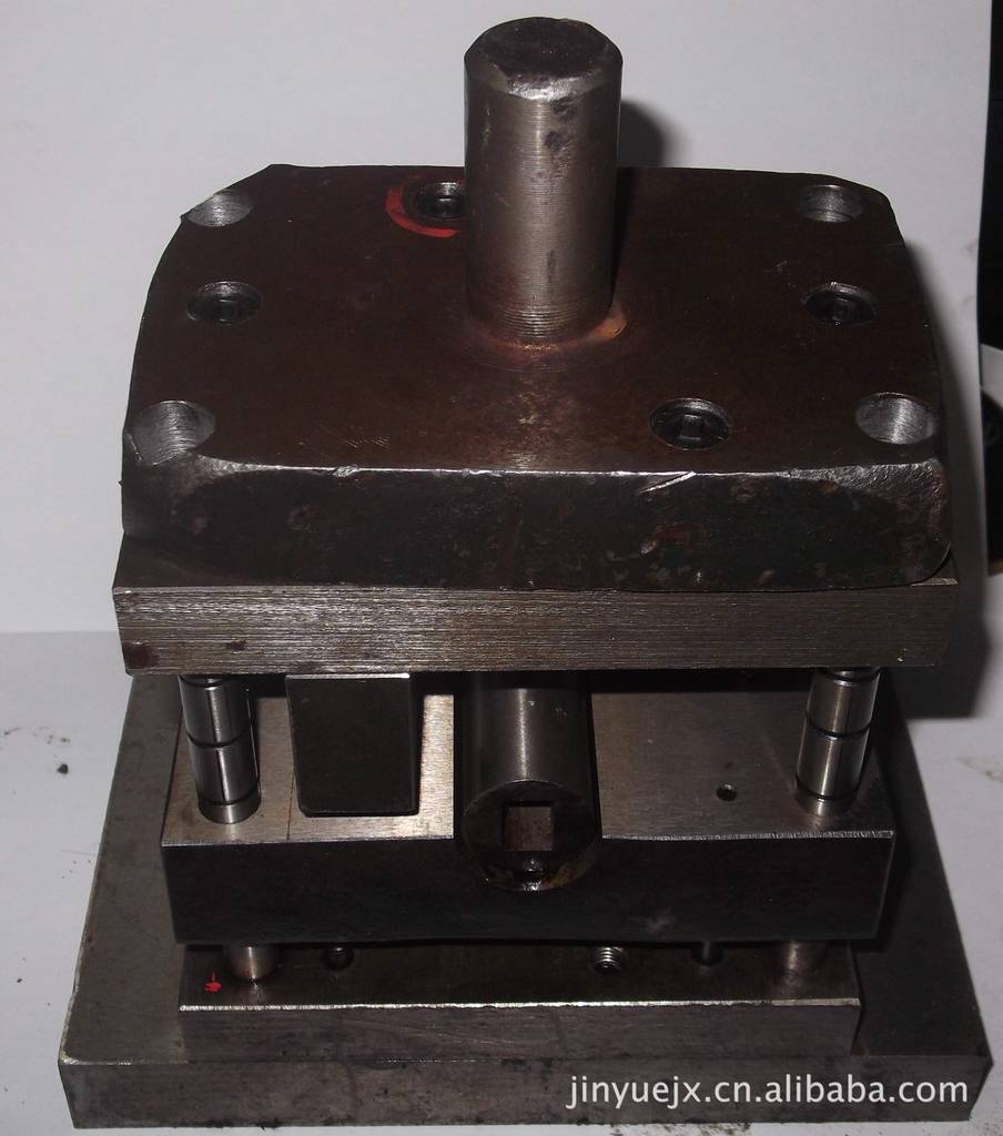 专冲圆管 冷冲模