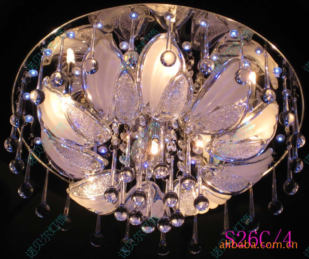 产品中心 吸顶灯 > 诺贝尔水晶灯 &nbsp;说到室内灯具产品的话,水晶灯