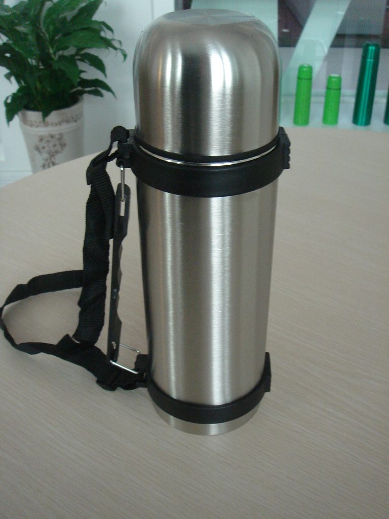 旅行保温杯vacuum travel bottle