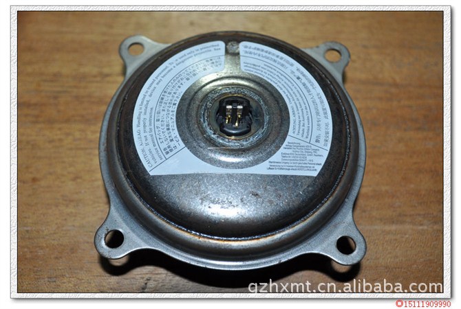 安全气囊 气体发生器