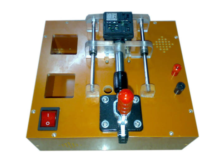 自动化组装治具