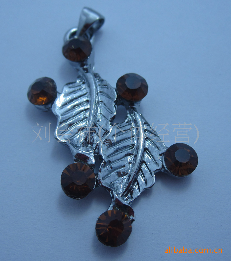 【厂家低价批发】时尚简约-合金小吊坠