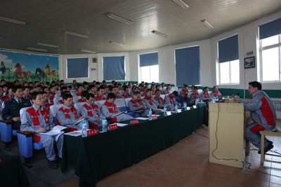 公司召开2010年培训总结表彰暨2011年培训工作安排会议