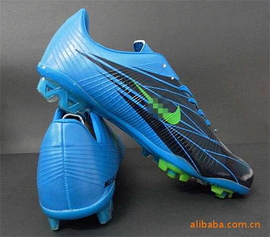 厂家批发刺客6代足球鞋 经典系列飞线版本