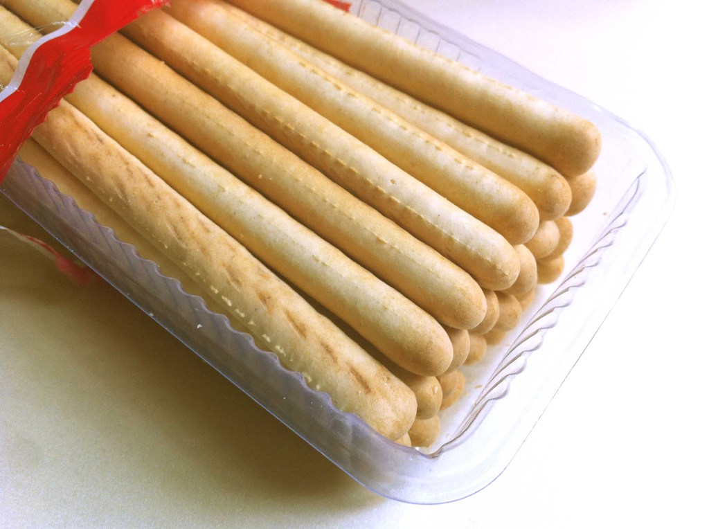 外贸尾单手指饼干 厂家直批 休闲零食品 条形饼干批发