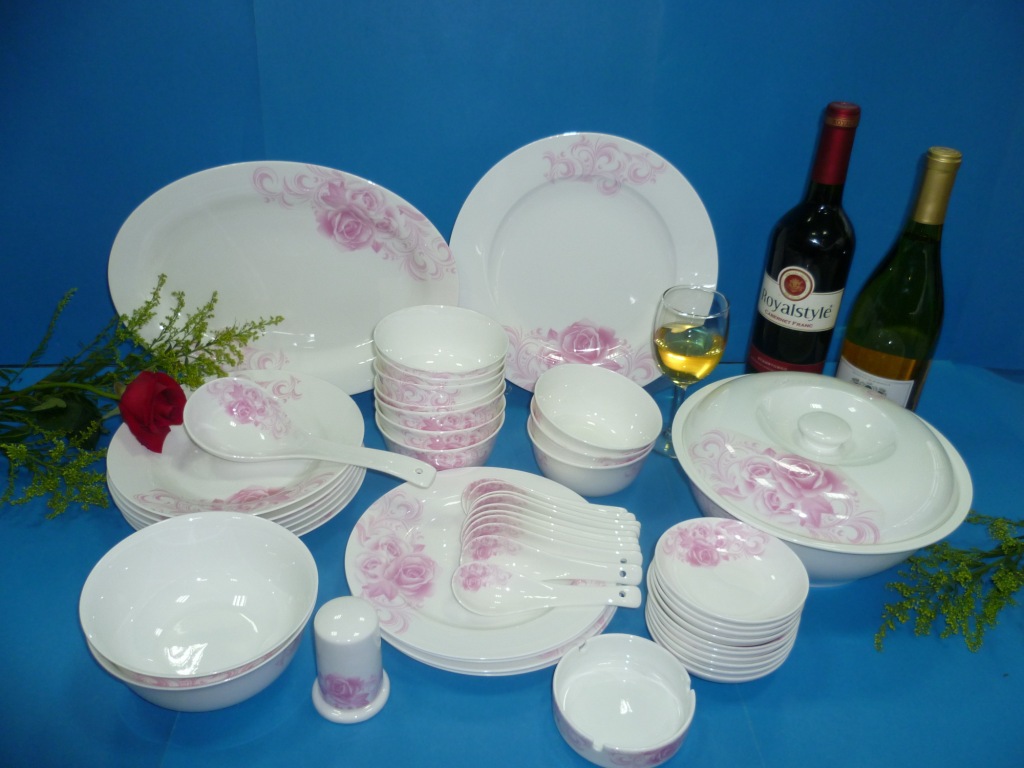 供应 高档骨瓷 陶瓷餐具套装 德化正品碗盘匙碗金钻玉批发