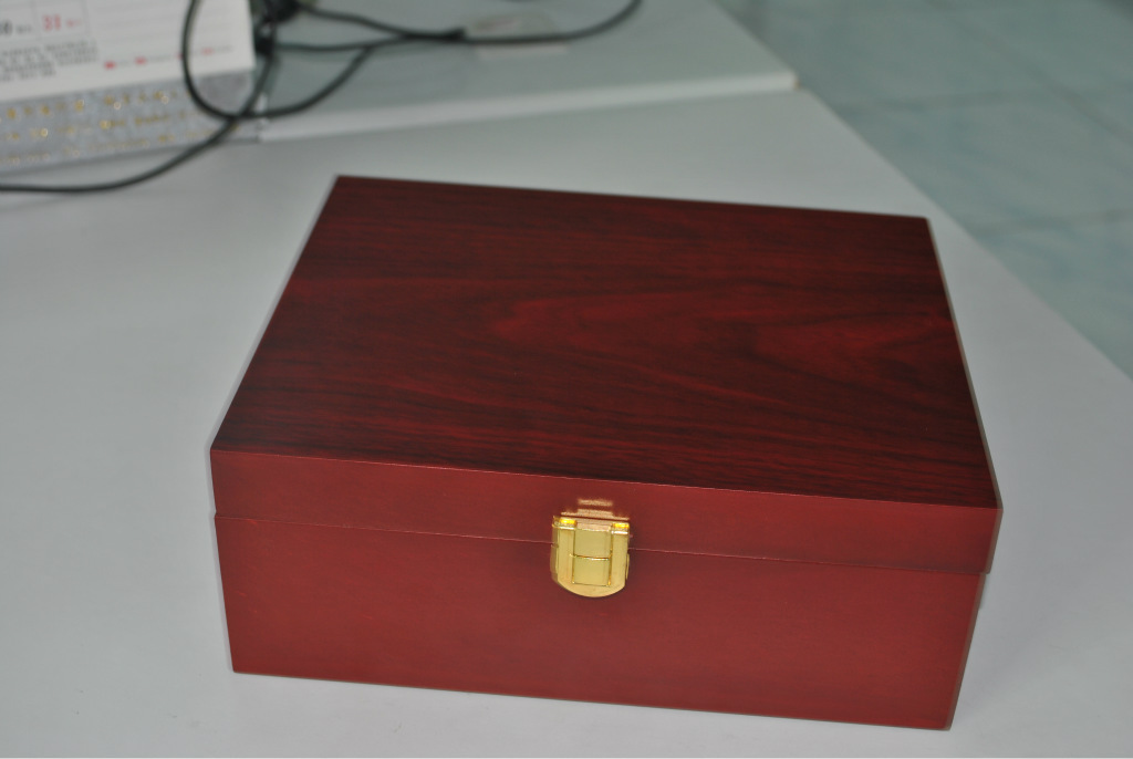厂家生产加工木制礼品盒|高档木盒|哑光漆包装盒